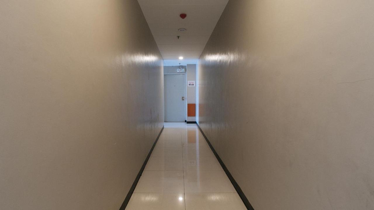 Reddoorz Plus @ Kamuning Quezon City Exteriör bild