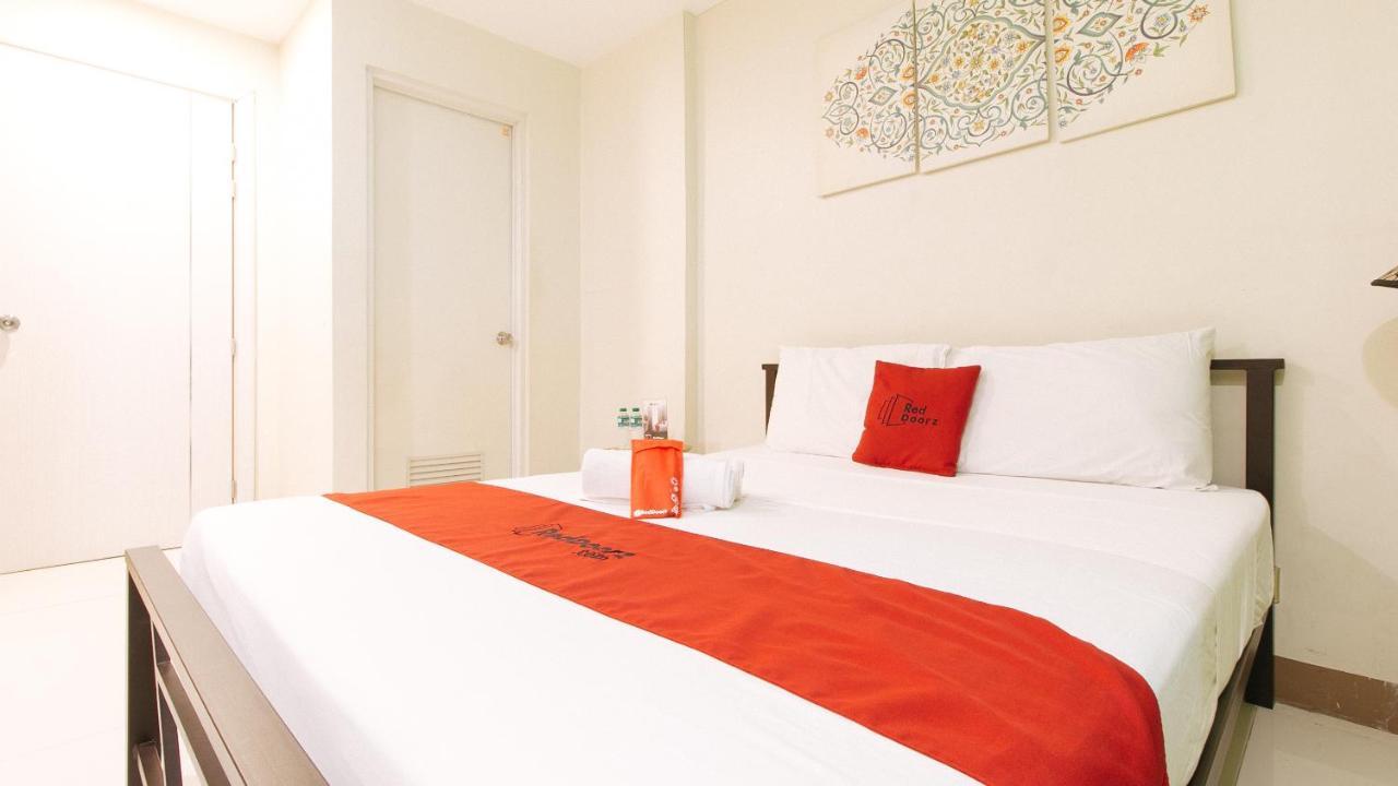 Reddoorz Plus @ Kamuning Quezon City Exteriör bild